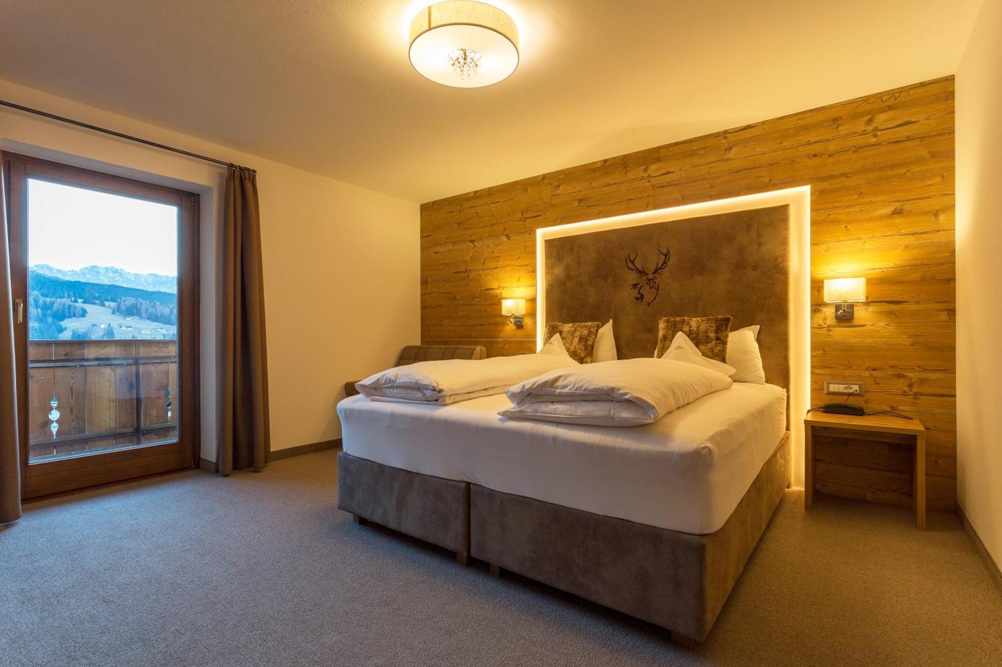 Hotel Jaegerheim 3S Селва ди Вал Гардена Стая снимка